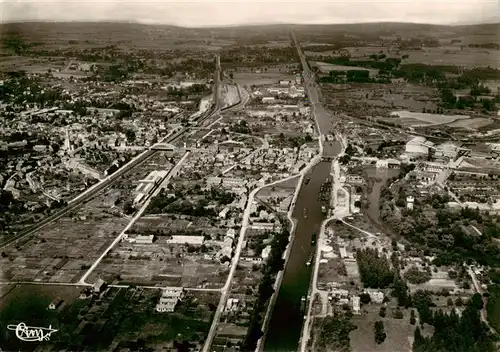 AK / Ansichtskarte  Chauny_02_Aisne Vue generale aerienne Le Canal de St Quentin La Voie Ferree