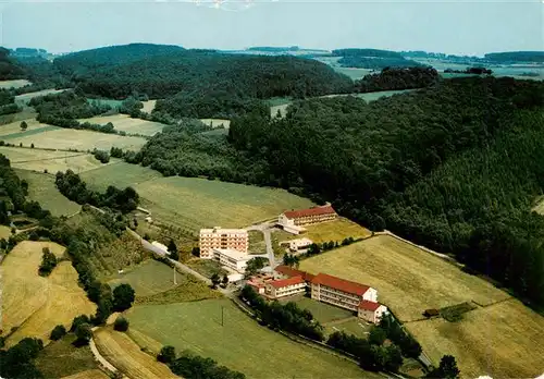 AK / Ansichtskarte  Neukirchen_Knuellgebirge Waldsanatorium Urbachtal und Klinik Dr Bartsch KG Fliegeraufnahme