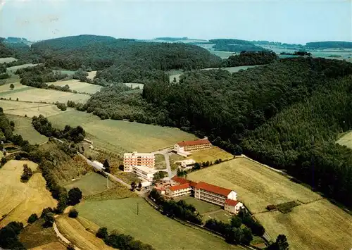 AK / Ansichtskarte  Neukirchen_Knuellgebirge Waldsanatorium Urbachtal und Klinik Dr Bartsch KG Fliegeraufnahme