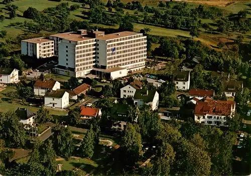 AK / Ansichtskarte  Camberg_Bad Fliegeraufnahme mit Kurklinik Pitzer KG