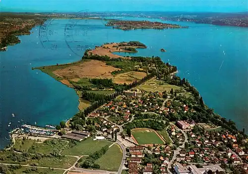 AK / Ansichtskarte  Radolfzell_Bodensee Fliegeraufnahme mit Halbinsel Mettnau