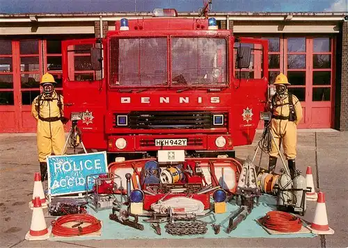 AK / Ansichtskarte 73938502 Feuerwehr_Fire-Brigade_Pompiers_Bomberos No. 14 Dennis Emergency