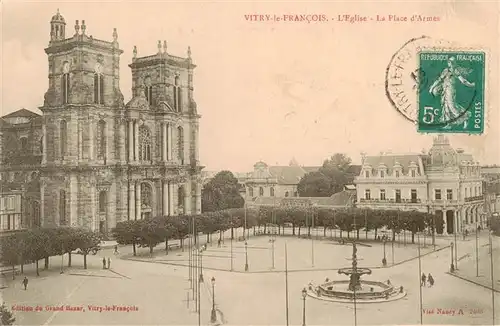 AK / Ansichtskarte  Vitry-le-Francois_51_Marne Eglise Place d Armes
