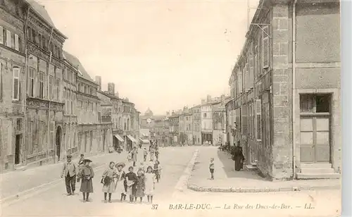 AK / Ansichtskarte  Bar-le-Duc_55_Meuse La Rue des Ducs de Bar