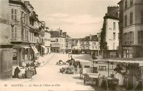 AK / Ansichtskarte  Mantes-la-Jolie_Mantes-sur-Seine_78_Yvelines La Place de lHotel de Ville