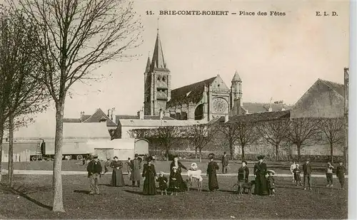 AK / Ansichtskarte  Brie-Comte-Robert_77_Seine-et-Marne Place des Fetes