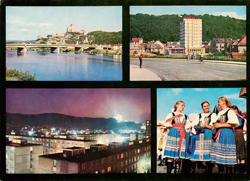 AK / Ansichtskarte 73941157 Bratislava_Pressburg_Pozsony_SK Blick ueber die Donau Hochhaus Stadtpanorama Trachten