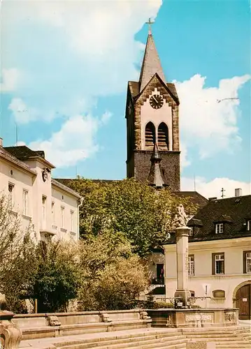 AK / Ansichtskarte  Helmbrechts_Oberfranken Ortszentrum Kirche Brunnen