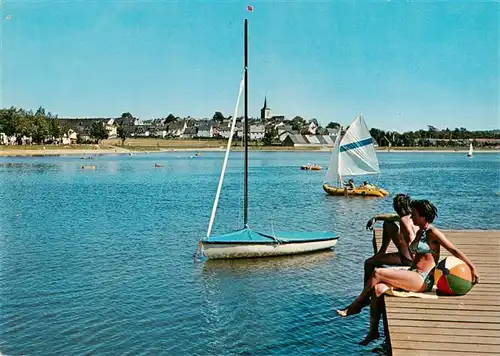 AK / Ansichtskarte 73941273 Weissenstadt_Bayern Weissenstaedter See Badesteg Blick zur Stadt