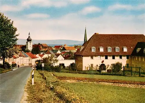 AK / Ansichtskarte  Konnersreuth_Oberpfalz Ortseinfahrt Blick zur Kirche