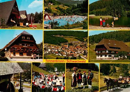 AK / Ansichtskarte 73941457 Tennenbronn Ferienpark Tennenbronn Schwimmbad Schwanenteich Musikkapelle Trachten Pferdekutsche