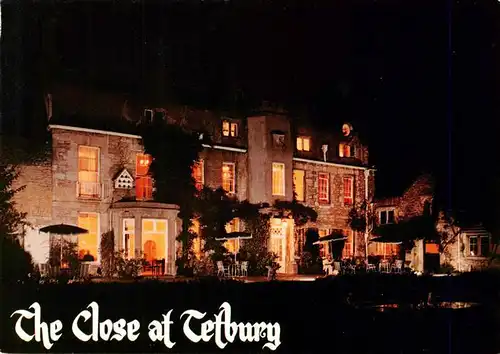 AK / Ansichtskarte 73942282 Tetbury_Gloucestershire_UK The Close at Tetbury Hotel and Restaurant at night