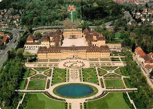 AK / Ansichtskarte  Ludwigsburg__Wuerttemberg Residenzschloss mit Schloss Favorite