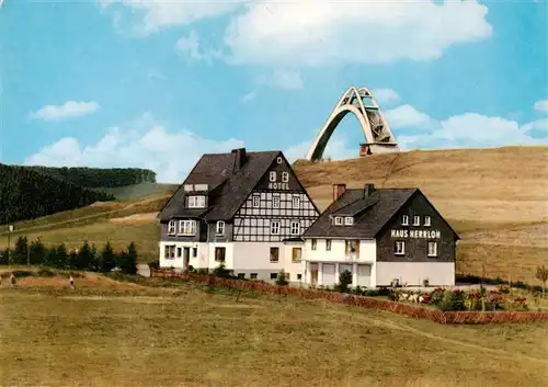 AK / Ansichtskarte  Winterberg__Hochsauerland_NRW Hotel Haus Herrloh Sprungschanze