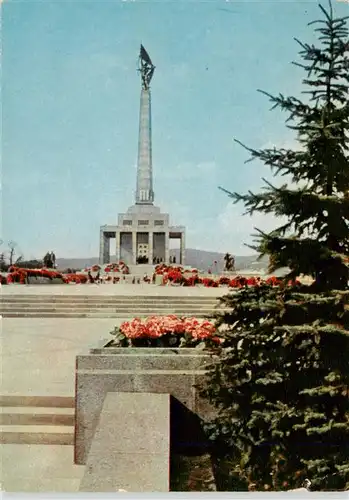 AK / Ansichtskarte  Bratislava_Pressburg_Pozsony_SK Denkmal der Befreier