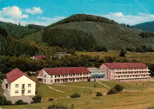 AK / Ansichtskarte 73943290 Hachen_Sauerland_Arnsberg Sauerland Kurklinik