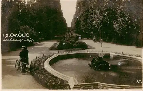 AK / Ansichtskarte  Olomouc_Olmuetz_CZ Park Brunnen