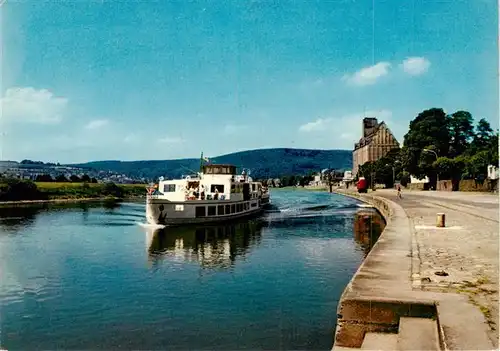 AK / Ansichtskarte  Holzminden_Weser_Niedersachsen Weserkai Dampfer