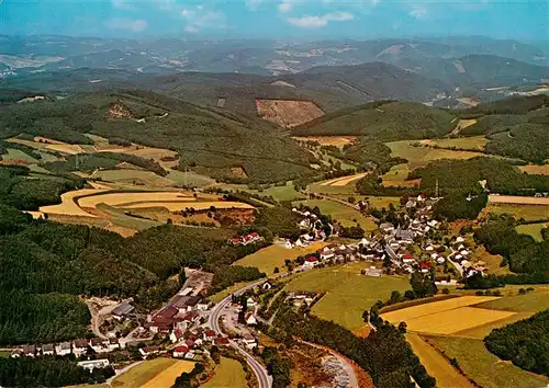 AK / Ansichtskarte  Oberveischede Fliegeraufnahme mit Hotel Haus Sangermann