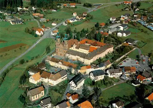 AK / Ansichtskarte  St_Peter_Schwarzwald Fliegeraufnahme mit Kirche und Kloster