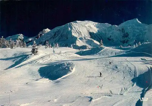 AK / Ansichtskarte  Les_Houches_74_Haute-Savoie Plateau du Prarion échappée sur le massif du Mont Blanc Skipiste