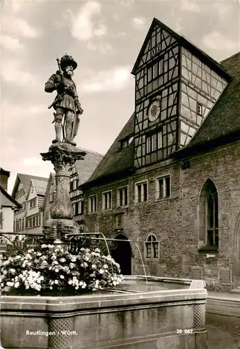 AK / Ansichtskarte  Reutlingen_BW Altstadt Brunnen