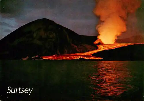 AK / Ansichtskarte  Surtsey_Vestmannaeyjarinsel_Iceland Vulkan Nachtaufnahme