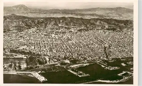 AK / Ansichtskarte  Barcelona_Cataluna_ES Vista general aérea y Montserrat al fondo