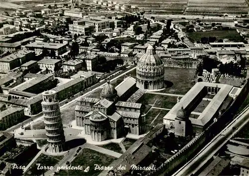 AK / Ansichtskarte  Pisa_Toscana_IT Torre pendente e Piazza dei Miracoli veduta aerea