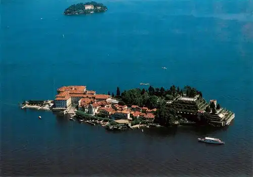 AK / Ansichtskarte  Isola_Madre_Stresa_Borromeo_Lago_Maggiore_IT Veduta aerea dell Isola Bella e dell Isola Madre