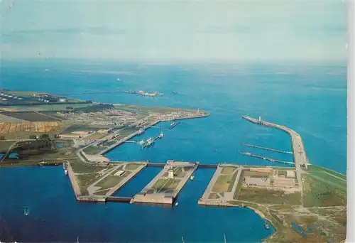 AK / Ansichtskarte  Wilhelmshaven Nordseebad 4. Einfahrt mit oelhafen