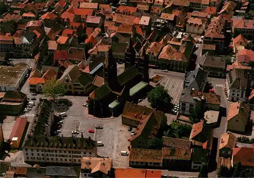 AK / Ansichtskarte  Guebwiller_Elsass Le Centre Eglise vue aérienne