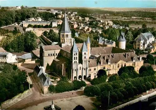 AK / Ansichtskarte  Paray-le-Monial_71 Basilique Clunisienne et ancien prieuré Bénédictin vue aérienne