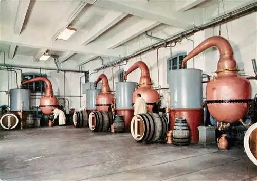 AK / Ansichtskarte  Chartreuse_La_Grande_38_Isere Distillerie de la Chartreuse La salle des alambics
