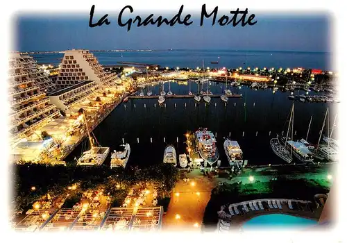 AK / Ansichtskarte  La_Grande-Motte_34 Cite balneaire Le quai dhonneur et le port de plaisance la nuit