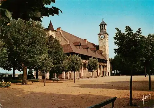 AK / Ansichtskarte  Montlucon_03_Allier Chateau des Ducs de Bourbon