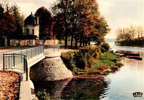 AK / Ansichtskarte  Melun_77_Seine-et-Marne Embouchure de l'Almont sur la Seine Pont Promenade de Vaux