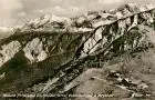 AK / Ansichtskarte 73949484 GARMISCH-PARTENKIRCHEN Hochalm gegen Dreitorspitze Wettersteinwand und Karwendel Huber Karte Nr. 789