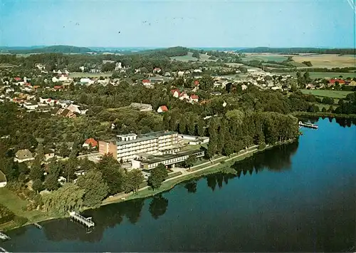 AK / Ansichtskarte  Malente-Gremsmuehlen Fliegeraufnahme mit Hotel am Kellersee