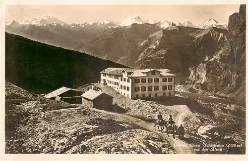 AK / Ansichtskarte  Gemmi_VS Berghotel Wildstrubel mit den Alpen