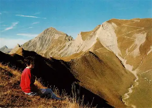 AK / Ansichtskarte  Schoenbueel_Lungern_OW Wanderweg Brienzer Rothorn 