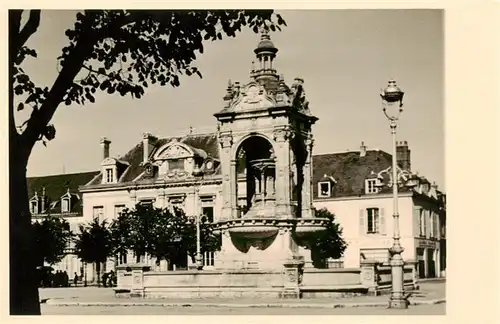 AK / Ansichtskarte  Chateaudun_28_Eure-et-Loir Monument au centre