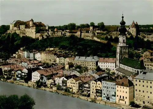 AK / Ansichtskarte  Burghausen__Salzach_Oberbayern Blick auf die Altstadt Burganlagen