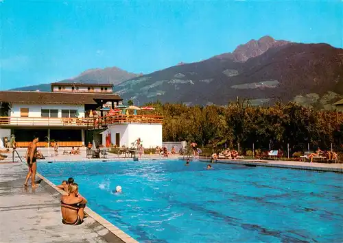 AK / Ansichtskarte 73950911 Tirolo_Tirol_Dorf_Merano_Bolzano_IT Piscine Schwimmbad