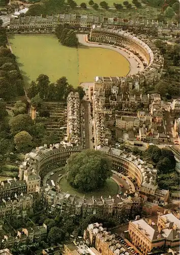 AK / Ansichtskarte 73950922 Bath__UK showing the Royal Crescent and the Circus aerial view