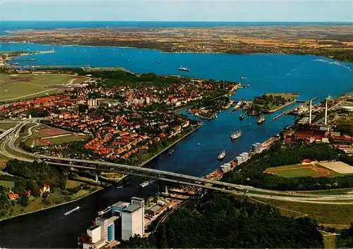 AK / Ansichtskarte  Holtenau_Kiel Hochbruecken und Schleusenanlagen