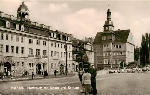 AK / Ansichtskarte  Eisenach Marktplatz mit Schloss und Rathaus