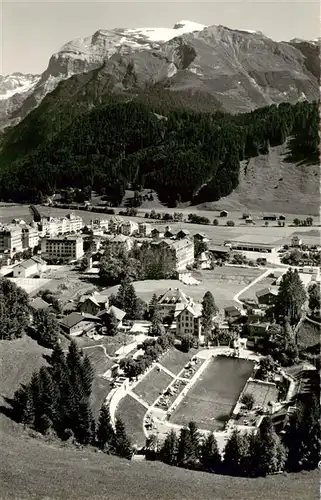 AK / Ansichtskarte  Engelberg__OW mit Schwimmbad und Titlis