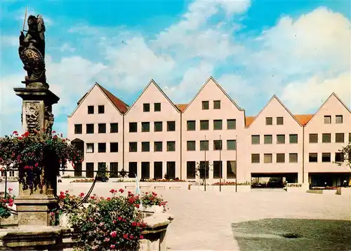 AK / Ansichtskarte  Kronach_Oberfranken Rathaus Brunnen