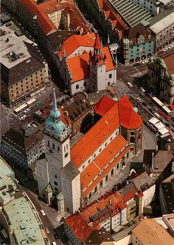 AK / Ansichtskarte 73952866 Muenchen Fliegeraufnahme mit Turm Alter Peter und St Peterskirche